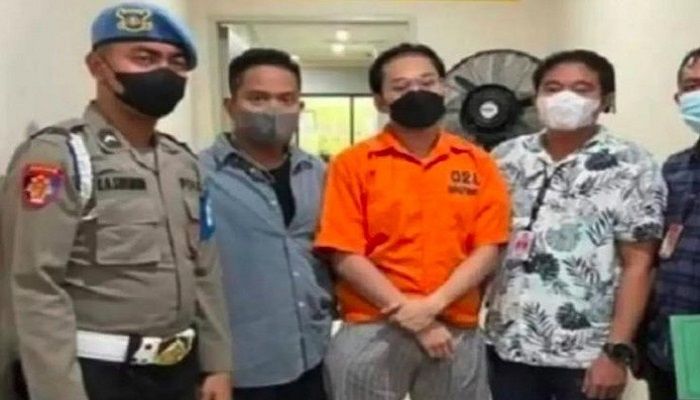Viral Indra Kenz Berbaju Tahanan, Warganet: Bukti Roda Kehidupan Berputar