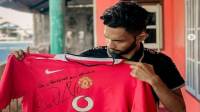 Ingin Bangun Pesantren, Martunis Lelang Jersey MU Cristiano Ronaldo