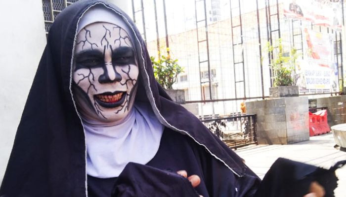 Mengenal Hantu di Jalan Asia Afrika Bandung, di Balik Seramnya Sosok Valak Ada Kisah Inspiratif