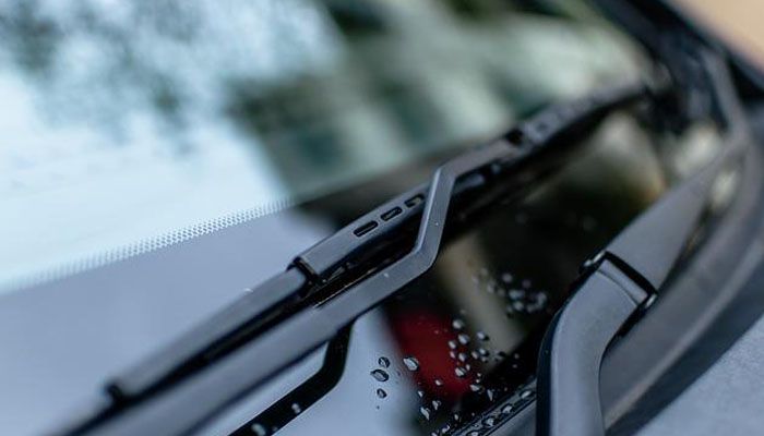 5 Cara Mengatasi Kaca Mobil Berembun Secara Cepat
