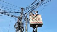 Menuju Bebas Kabel Udara 2023, Pemkot Bandung Lakukan Pemotongan Kabel Lagi di Ruas Jalan Utama Cikapayang