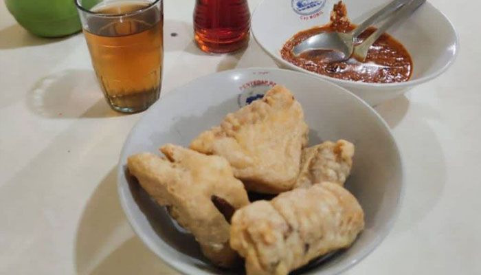 Batagor Haji Isan dari Dagang Keliling Hingga Jadi Legenda Kuliner di Kota Bandung