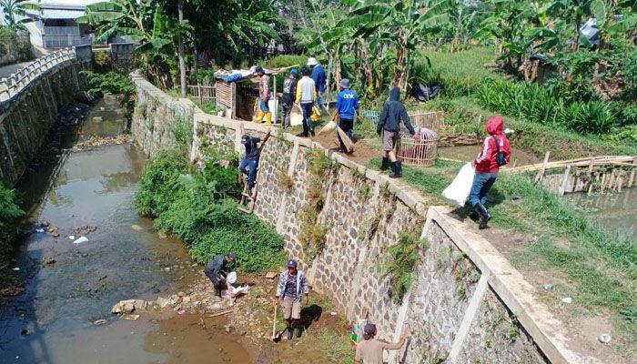 Empat Kecamatan Mulai Gulirkan Program Padat Karya untuk Mengurangi Dampak Kenaikan BBM.