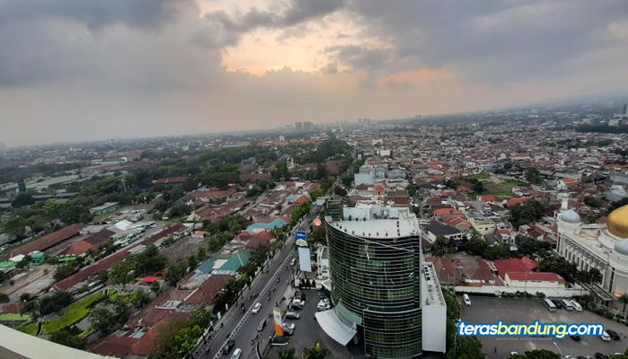BMKG: Prakiraan Cuaca Jawa Barat, Ada Bandung, Cimahi, Kabupaten Bandung hingga KBB, Jumat 19 Mei 2023