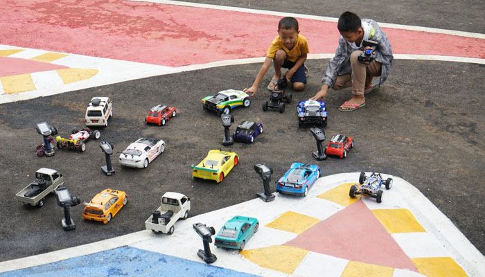 Pemkot Bandung Kembali Hadirkan Ruang Publik, Tata Bantaran Sungai dan Bisa Buat Balapan Mobil RC