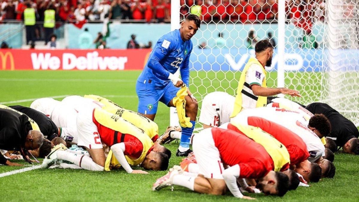 Sujud Syukur Pemain Sepak Bola pada Piala Dunia, Bagaimana Menurut Pandangan Islam? 