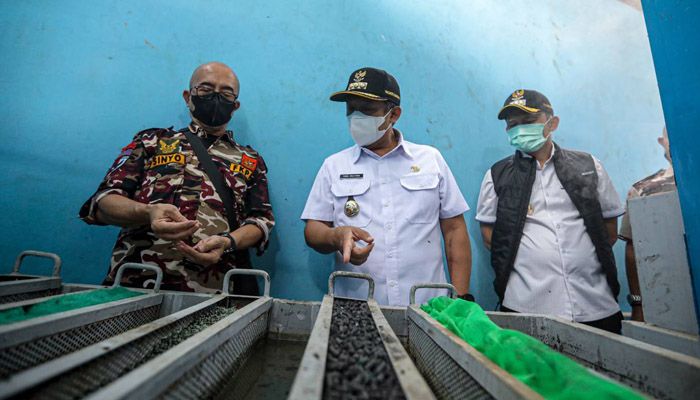 Beri Layanan Publik Prima DPMPTSP Kota Bandung Raih Apresiasi Dari Kementerian