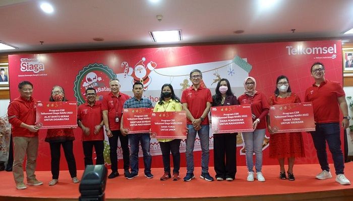Telkomsel Siaga Berbagi Kasih Tanpa Batas di Momen Natal 2022