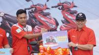 Telkom Jabar Serahkan Hadiah kepada Pemenang Reward Digital Channel di Sukabumi