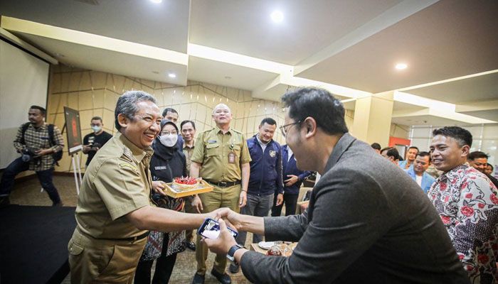 Dorong Pemuda Jadi Wirausaha Muda, Pemkot Bandung Luncurkan Cempor