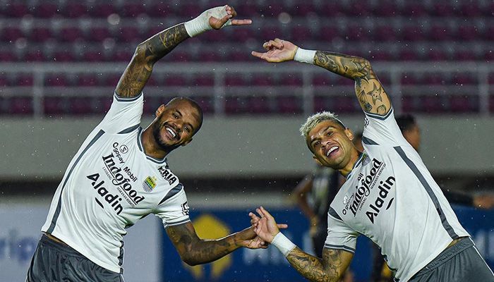 Bocoran 13 Pemain Persib Diisukan Didepak, Ada Nama David Da Silva dan Ciro Alves, Teddy Tjahjono Langsung Bereaksi!