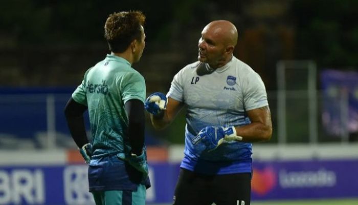Resmi Dibantu I Made Wirawan Musim Depan, Luizinho Passos Beberkan Programnya Hingga Cetak Kiper Muda