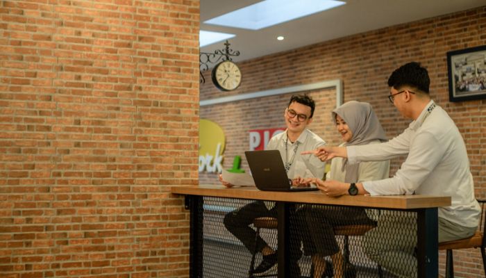 Nyaman, Beginilah Suasana Kantor Rasa Rumah di PT Surya Energi Indotama Bandung