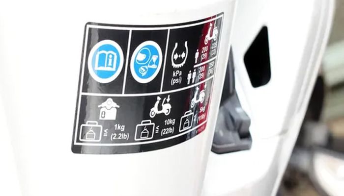 Sering Diabaikan!Ternyata Ini Arti Label Gambar Pada Sepeda Motor