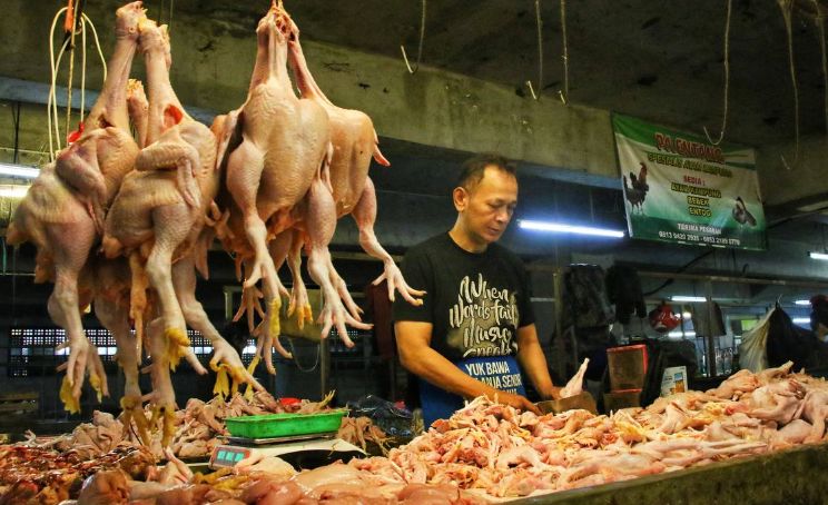 Sukses Tekan Inflasi, Pemkot Bandung Terus Jaga Stabilitas Harga Lewat Pasar Murah dan Operasi Pasar