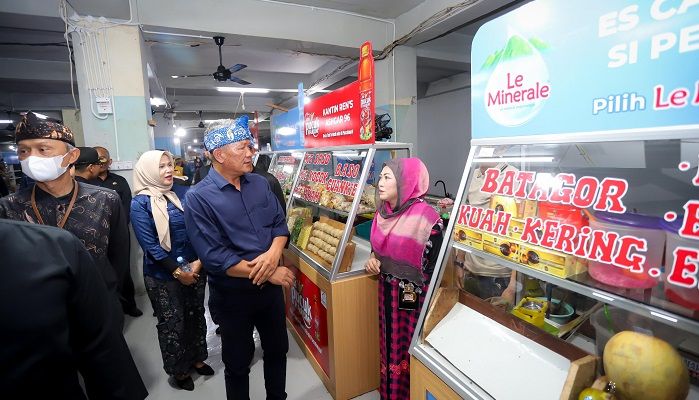 Pemkot Bandung Resmikan Penataan PKL Basemen Alun-alun, 140 PKL Tempati Lokasi Baru