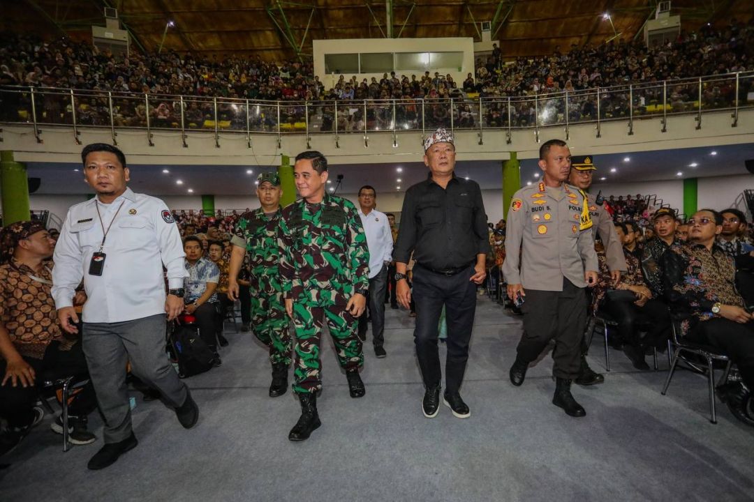 Lebih dari 51.000 Petugas KPPS Kota Bandung Dilantik Secara Serentak