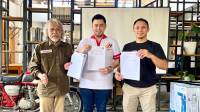 Tingkatkan Kualitas Penambak, JNE Jalin Kerja Sama dengan Venambak dan Wanadri