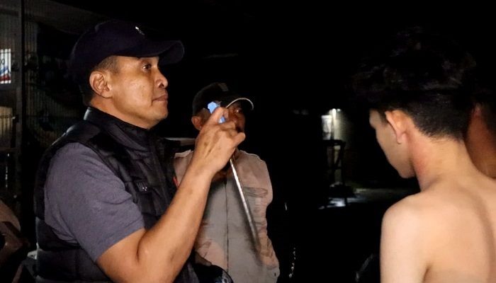 Polisi Ciduk Dua Remaja Bawa Senjata Tajam saat Balap Liar di Majalaya 