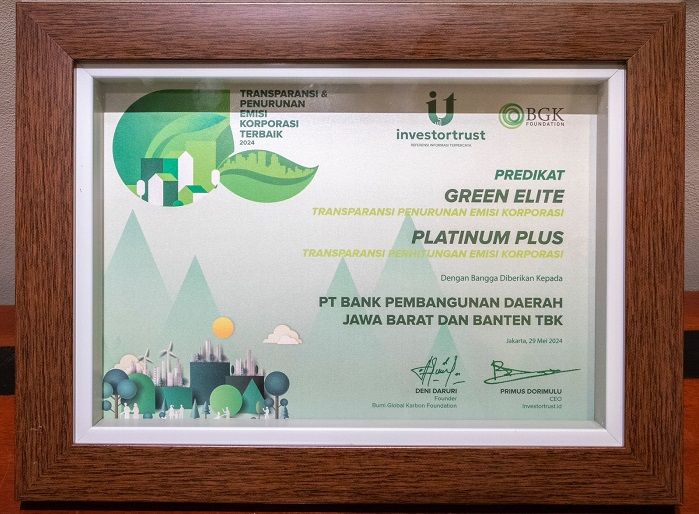 bank bjb Raih Dua Penghargaan Transparansi dan Penurunan Emisi Korporasi Terbaik 2024