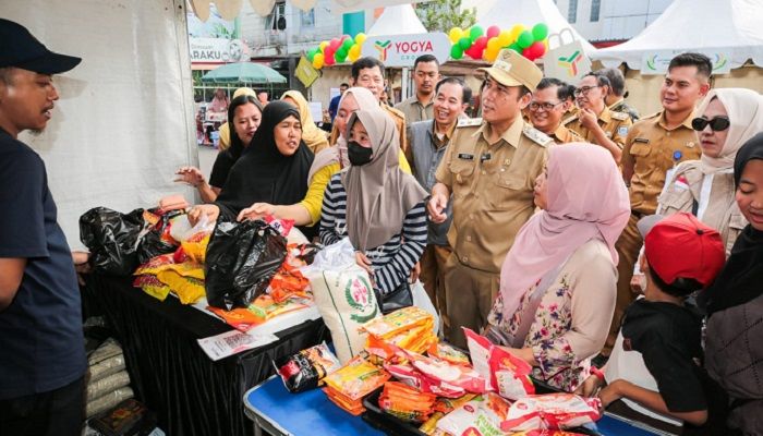 Pemkot Bandung Gelar Bazar di 30 Kecamatan, Warga: Harga Relatif Lebih Murah!