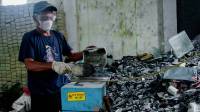 Wujudkan Lingkungan Bersih Jelang Peringatan Hari Lingkungan Hidup, PLN UPT Bandung Kembangkan Inovasi Pengelolaan Limbah Kaca dan Plastik