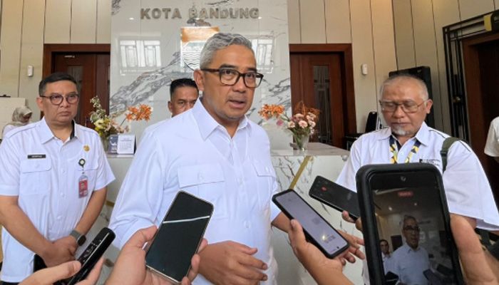 WFH ASN Bandung Diawasi Ketat, Wali Kota Farhan Ajak Pejabat Ngantor Naik Sepeda