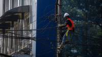 Penataan Kabel Udara di Bandung Berlanjut, Pemkot Pastikan Layanan Publik dan Internet Tetap Aman