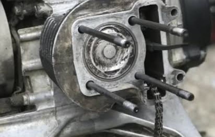 Sering Dianggap Sepele, Kebiasaan Ini Diam-Diam Bikin Mesin Motor Cepat Rusak