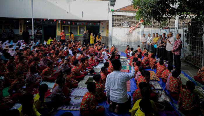 Sekolah Digugat, 900 Siswa Terancam Pindah: Wali Kota Bandung Ambil Sikap Tegas