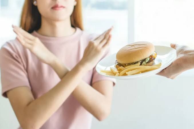 7 Makanan yang Sebaiknya Dihindari Saat Diet, Nomor 5 Sering Dianggap Sehat