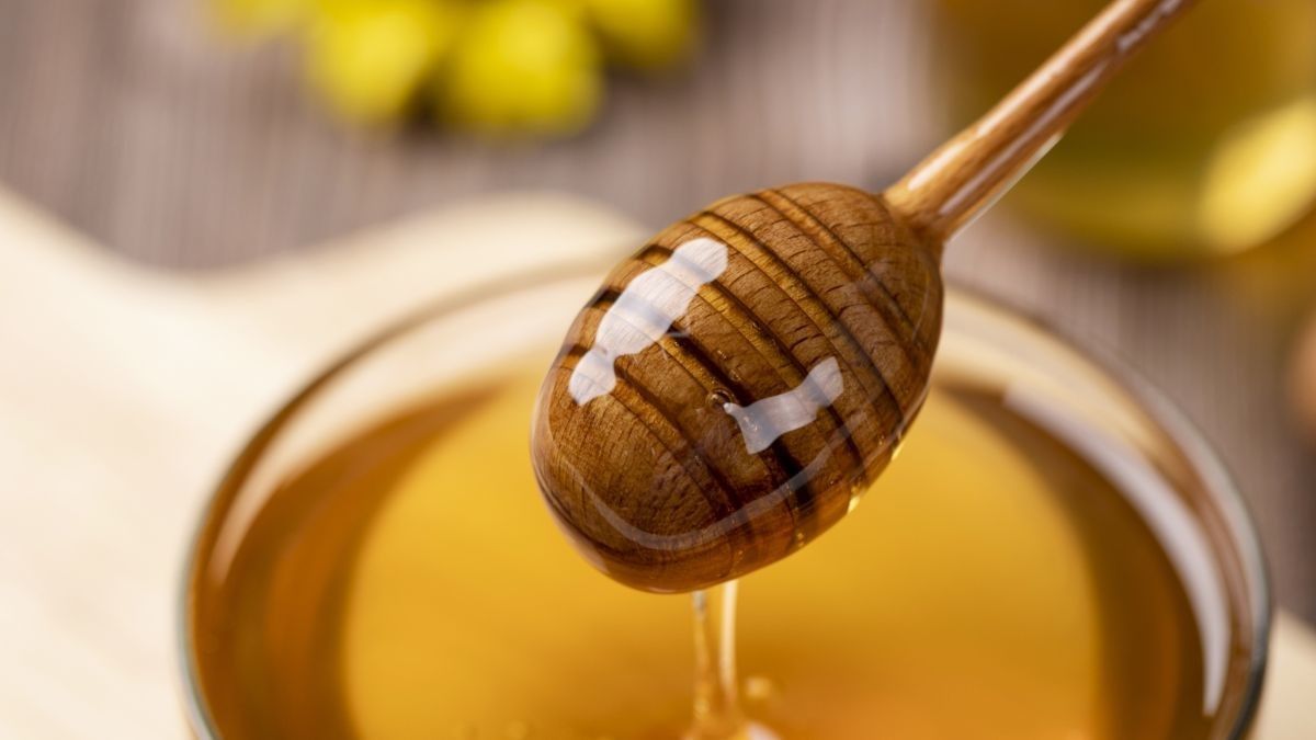 Manfaat Minum Madu Sebelum Tidur, Benarkah Bisa Bikin Tidur Lebih Nyenyak?