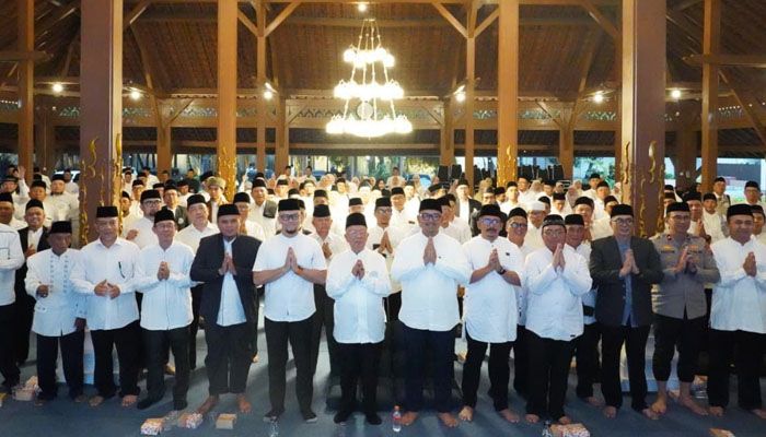 Toni Wijaya dan Edwin Senjaya Dikukuhkan sebagai Wakil Ketua Dewan Pertimbangan MUI Kota Bandung