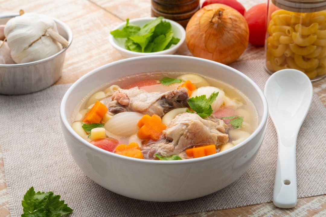 8 Makanan yang Cocok Dikonsumsi Saat Musim Hujan agar Tubuh Tetap Hangat dan Sehat
